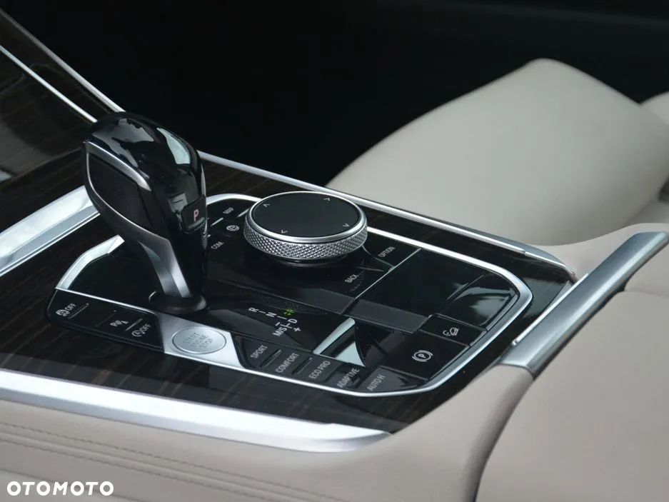 BMW X5 xDrive25d sport - 8