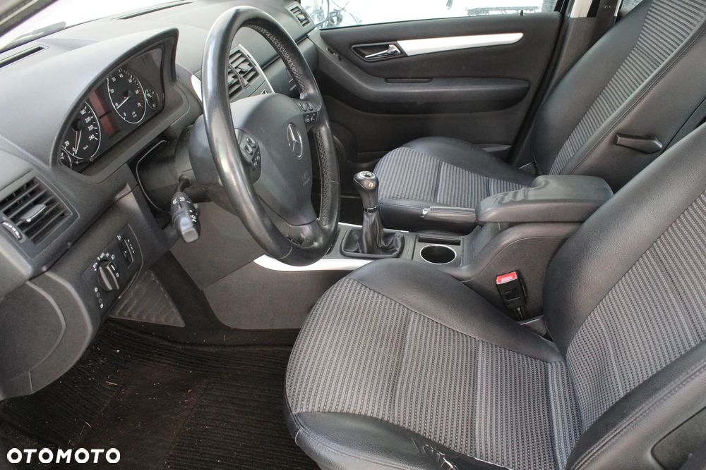 Mercedes-Benz Klasa A 150 - 11