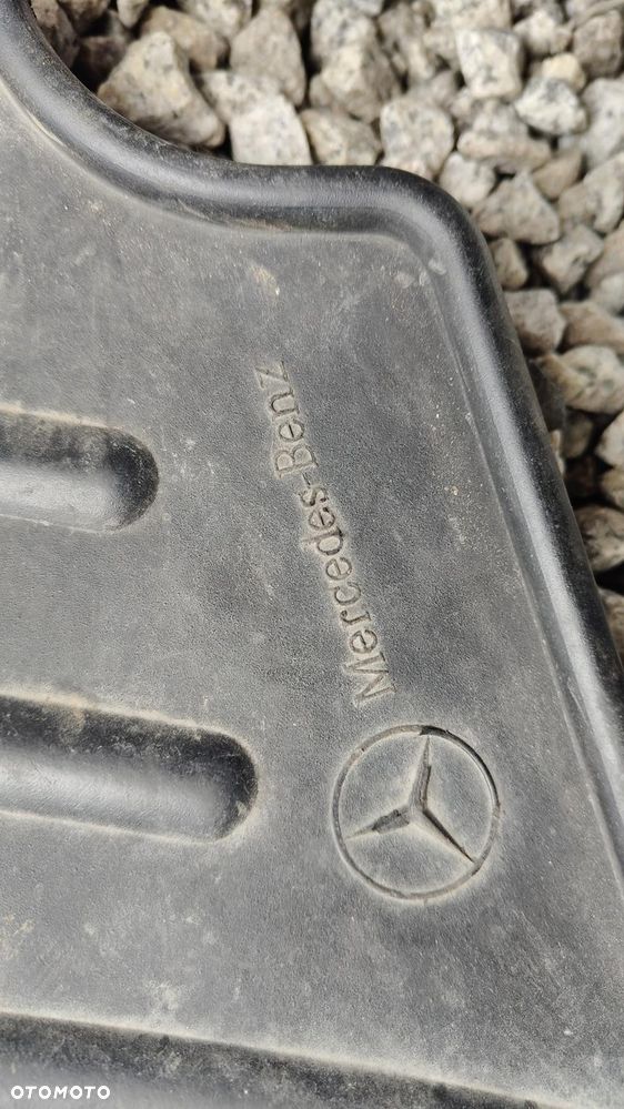 MERCEDES W204 C-klasa Komplet Dywaników Dywaniki Gumowe Oryginał - 8
