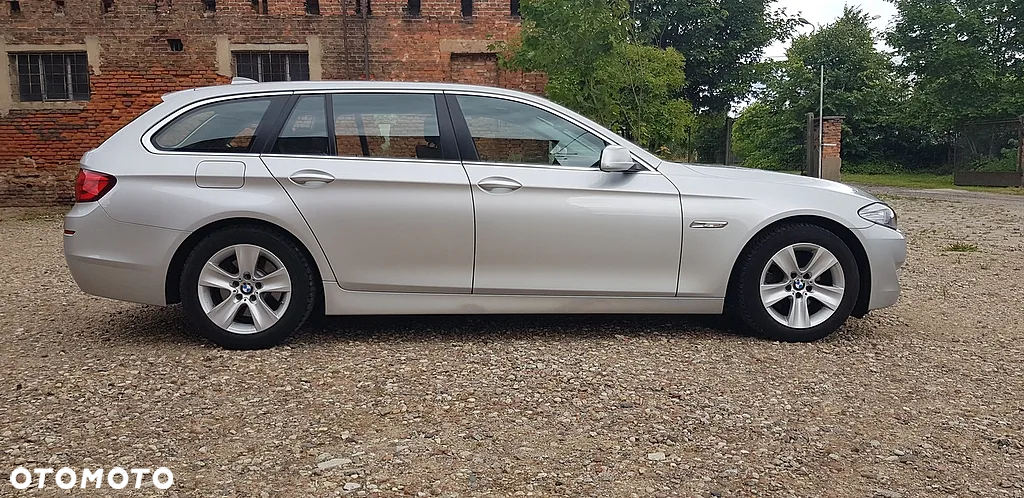 BMW Seria 5 520d Touring Sport-Aut - 4