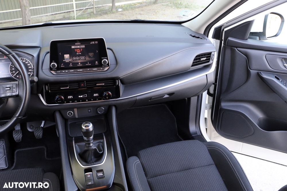 Nissan Qashqai 1.3 138CP 2WD N-Connecta - 16