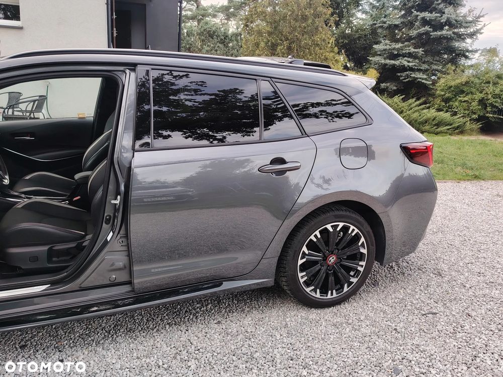 Toyota Corolla 2.0 Hybrid GR Sport Dynamic - 8