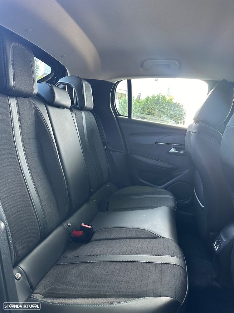 Peugeot e-208 Allure - 20