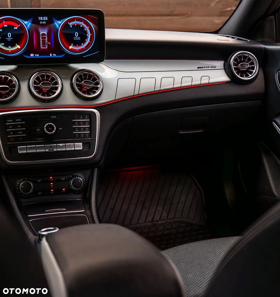 Mercedes-Benz CLA 180 7G-DCT AMG Line - 33