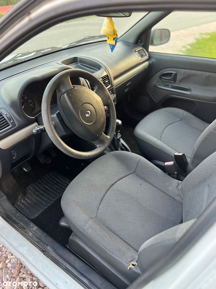 Renault Clio 1.5 dCi Authentique - 5