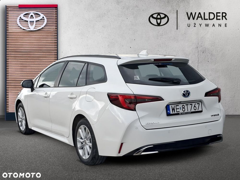 Toyota Corolla 1.8 Hybrid Comfort - 4