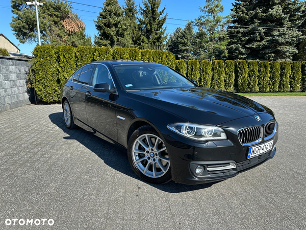 BMW Seria 5 530d xDrive Luxury Line