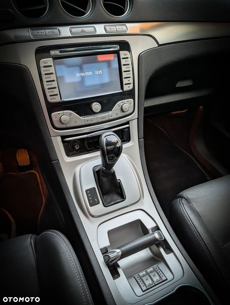 Ford S-Max 2.0 TDCi Titanium - 32