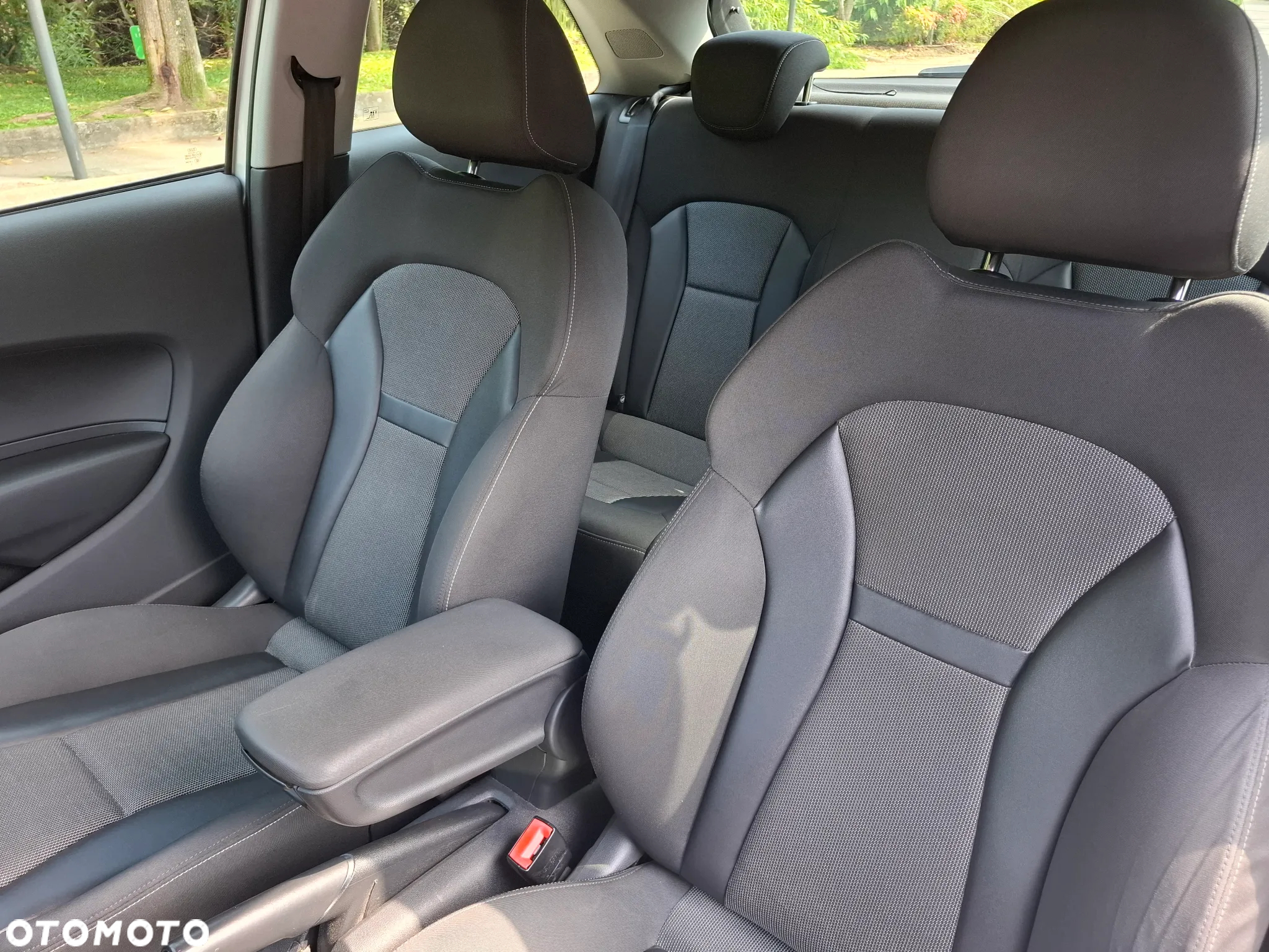 Audi A1 1.6 TDI Ambition - 12