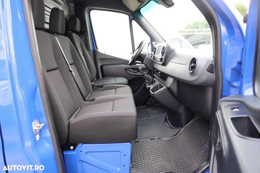 Mercedes-Benz Sprinter L2H2 - 11