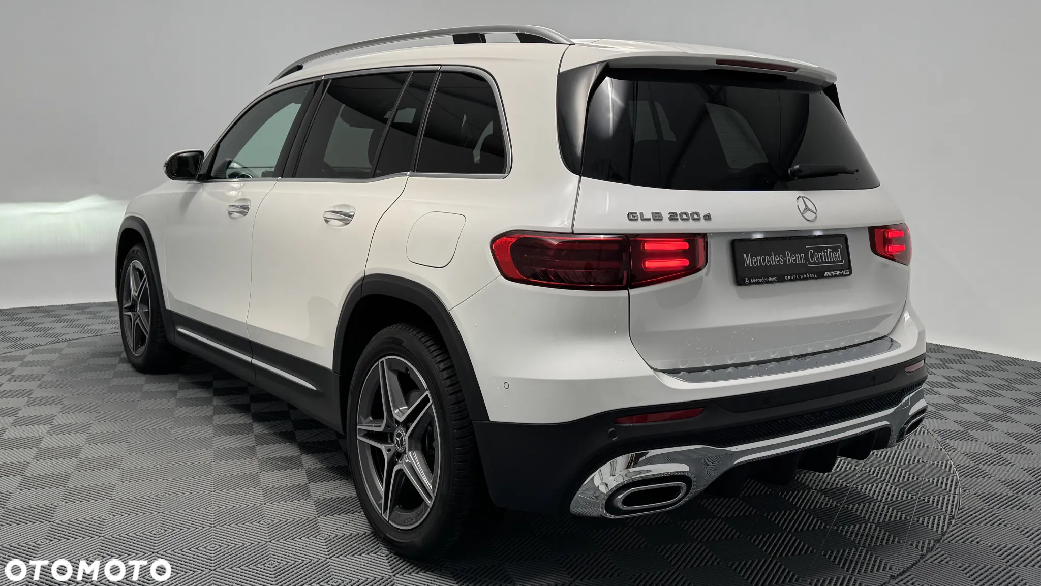 Mercedes-Benz GLB 200 d AMG Line 8G-DCT - 27