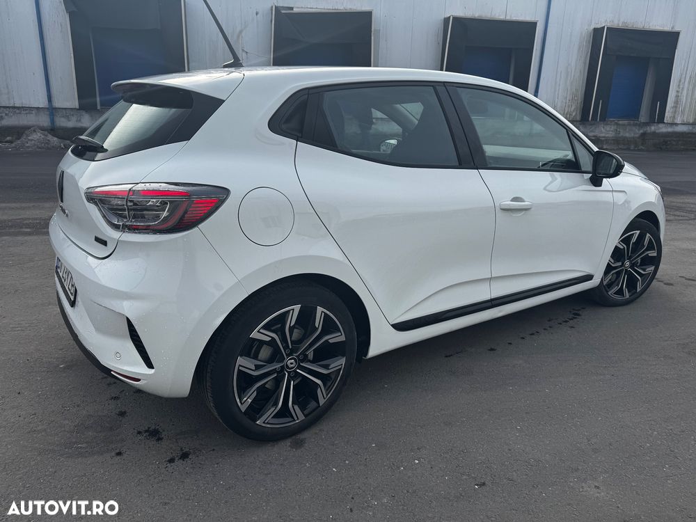 Renault Clio V E-Tech 145 Evolution - 14