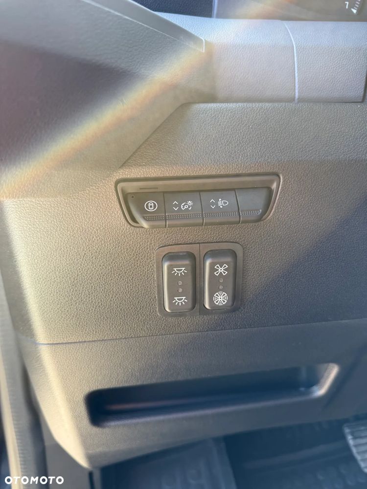 Renault Renault MASTER IV 3-osobowy, Nowy koniowóz STX Automat, GWARANCJA - 17