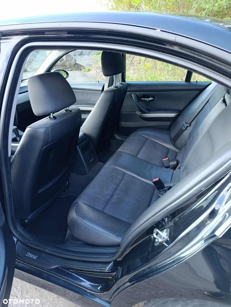 BMW Seria 3 318i - 9