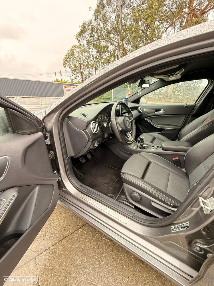 Mercedes-Benz A 180 Limousine - 10