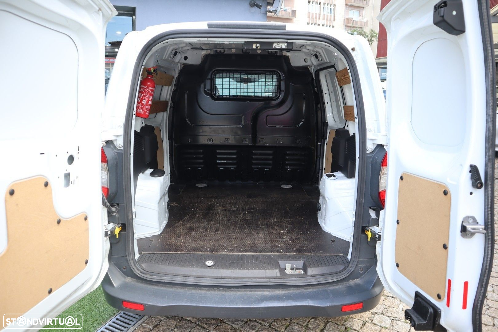Ford Transit Courier 1.5 TDCi Trend - 11