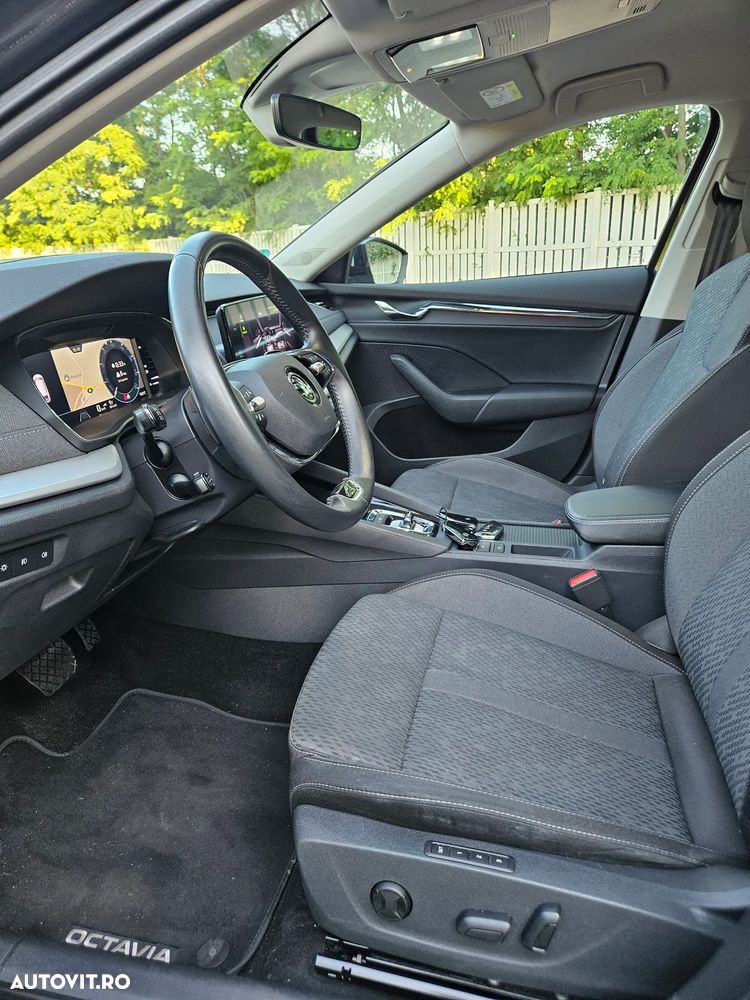 SKODA Octavia 2023 — imagine 5