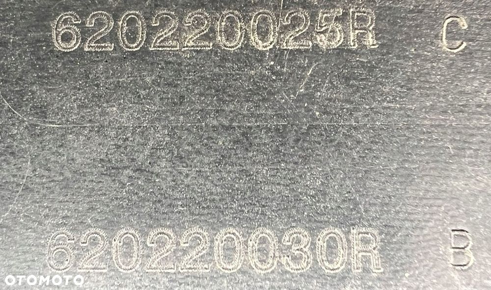 dacia duster i 10- zderzak tył tylni tylny 620220025r 620220030r - 7