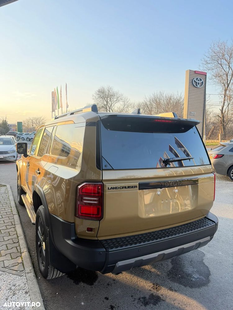 Toyota Land Cruiser 250 2.8l D-4D 204 CP A/T 7 locuri Luxury - 6