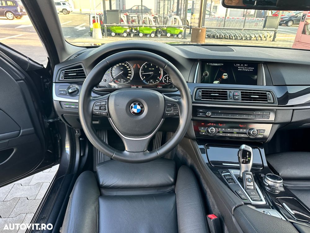 BMW Seria 5 530d xDrive Touring Sport-Aut. Luxury Line - 13