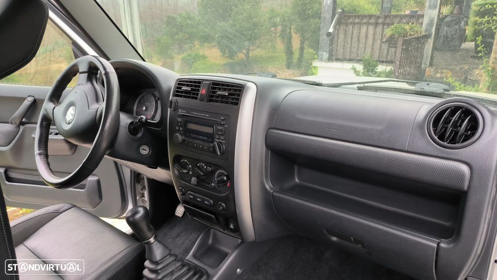 Suzuki Jimny - 10
