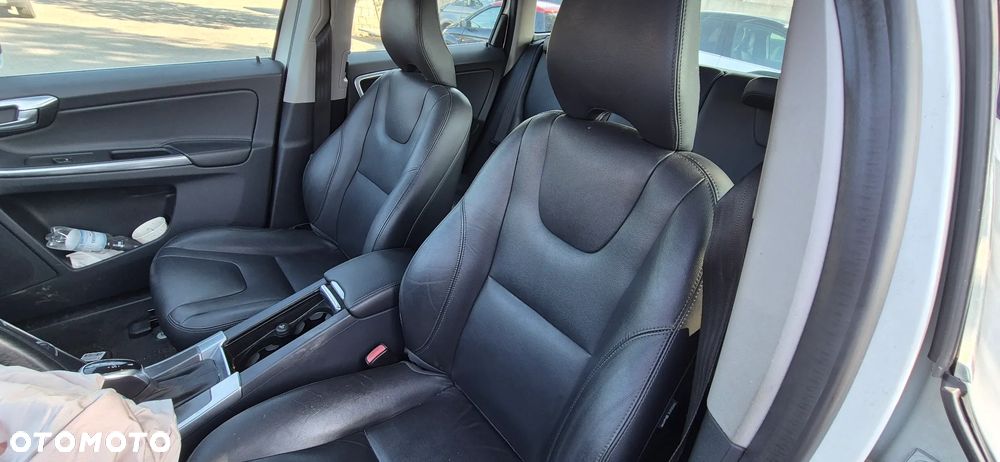 Volvo XC 60 D4 Drive-E Base - 24