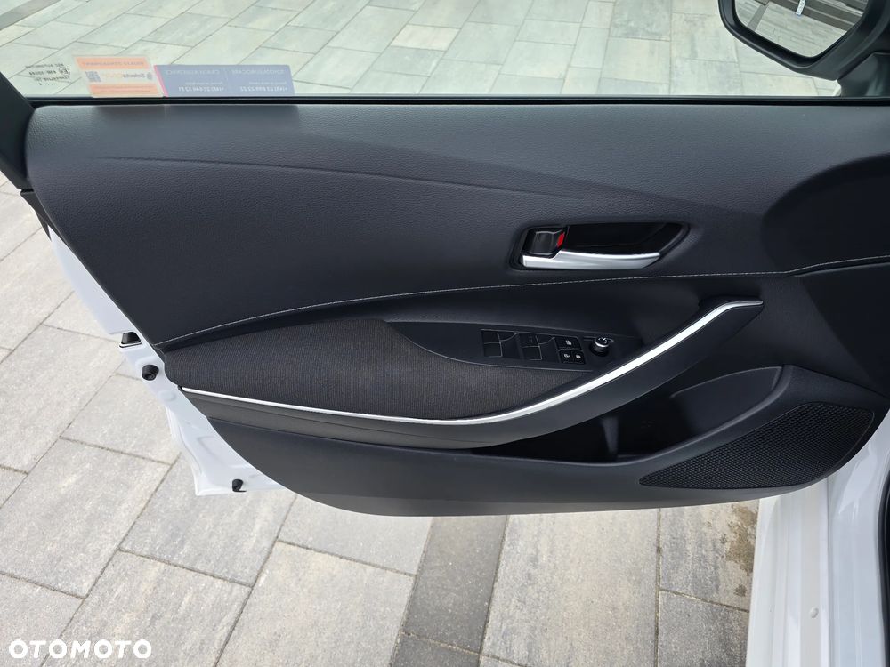 Toyota Corolla 1.8 Hybrid Comfort - 31
