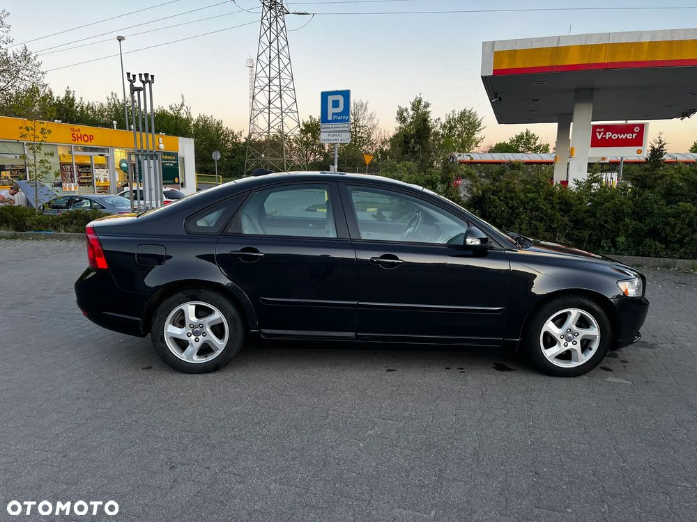 Volvo S40 2.0 - 10