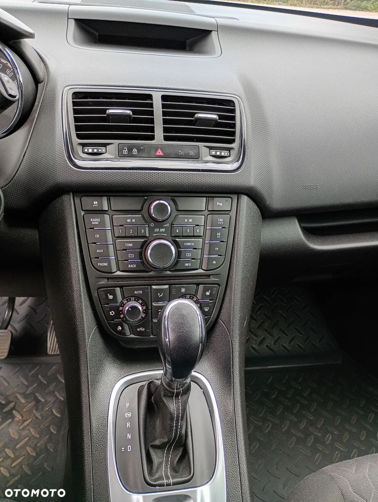 Opel Meriva - 14