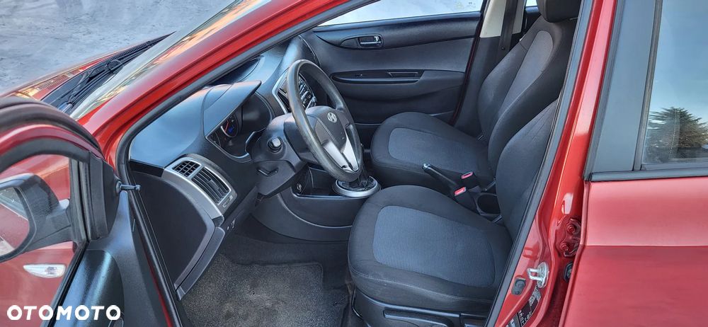 Hyundai i20 1.2 Trend - 14