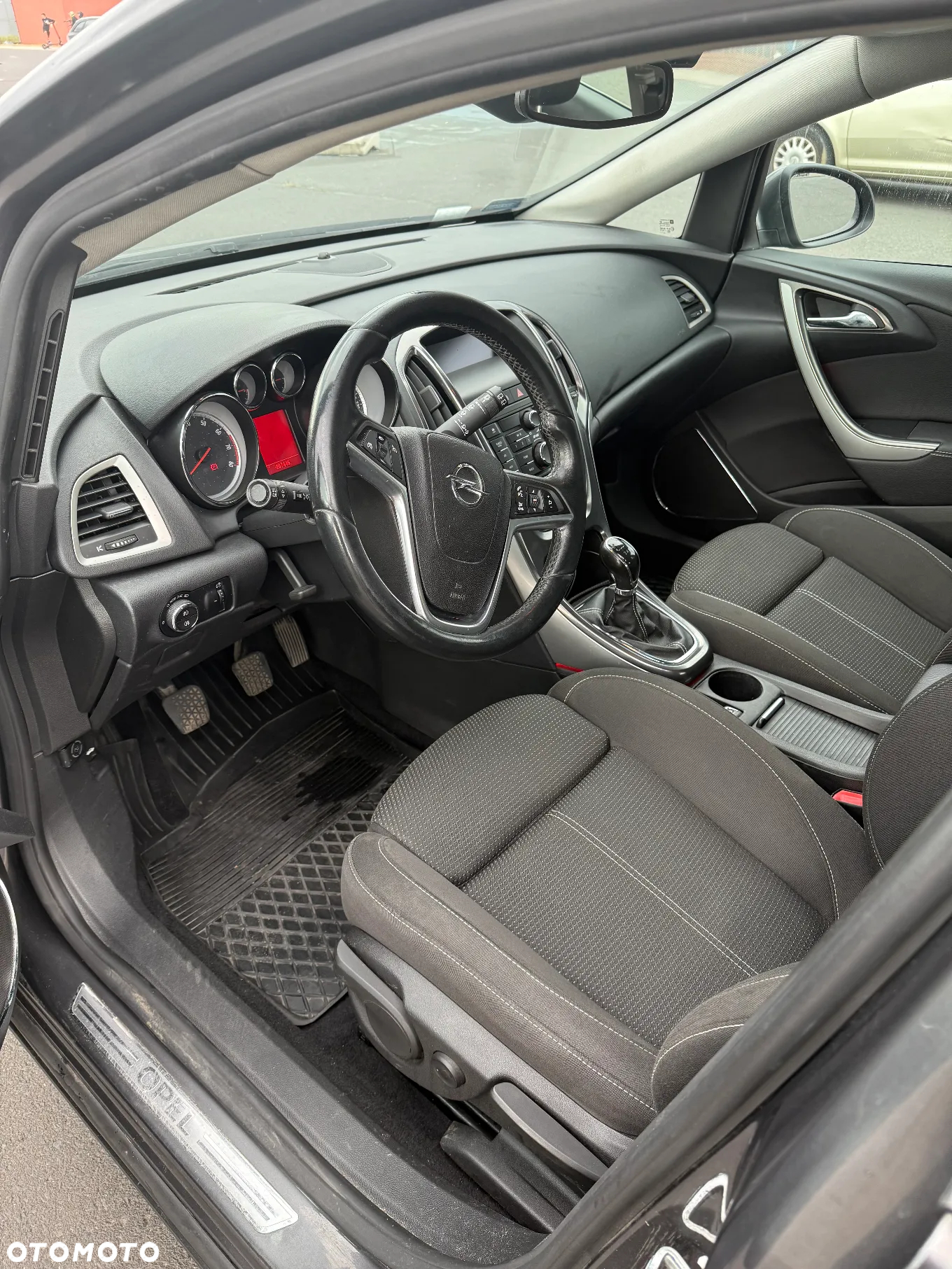 Opel Astra IV 1.4 T Cosmo - 10