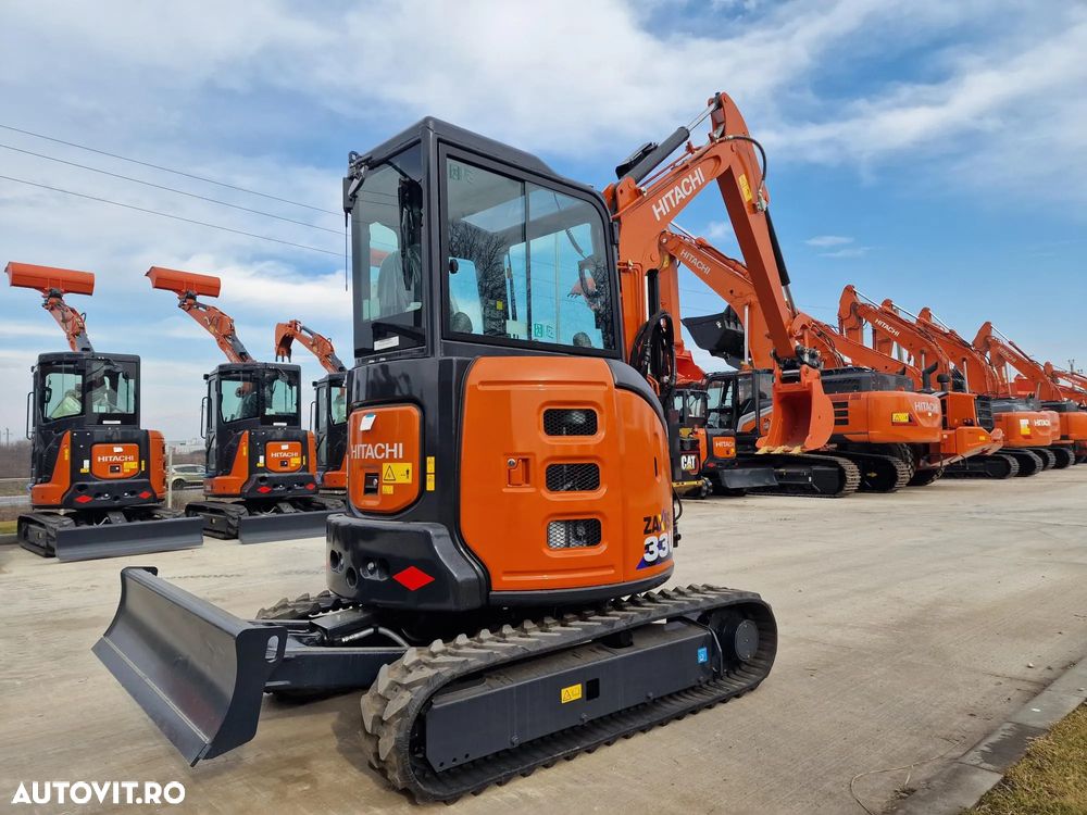 Hitachi 3,7t, ZX33U-6, cupla rapida+2 cupe excavare+cupa taluz, inst picon, Aer conditionat, lama nivelare, produs in JAPONIA, garantie 1an, posibilitate leasing-44.900 EUR+Tva - 2