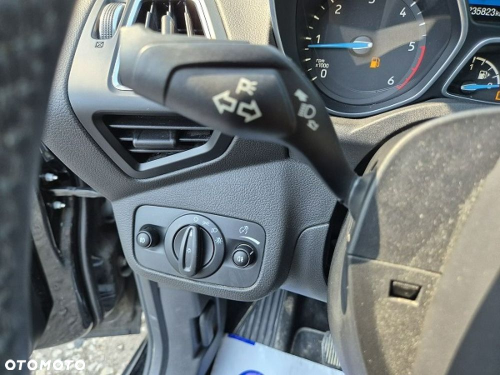 Ford Grand C-MAX - 33