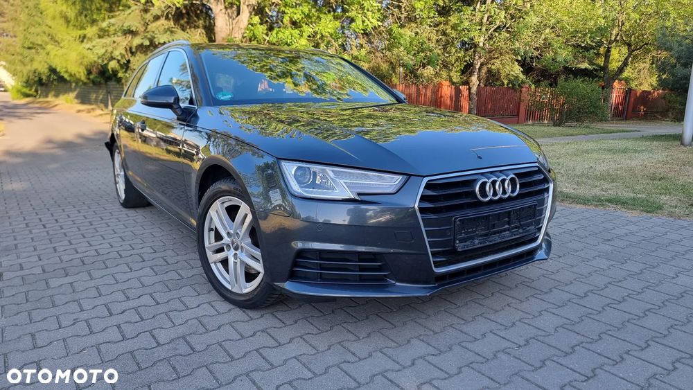 Audi A4 Avant 2.0 TFSI ultra - 1