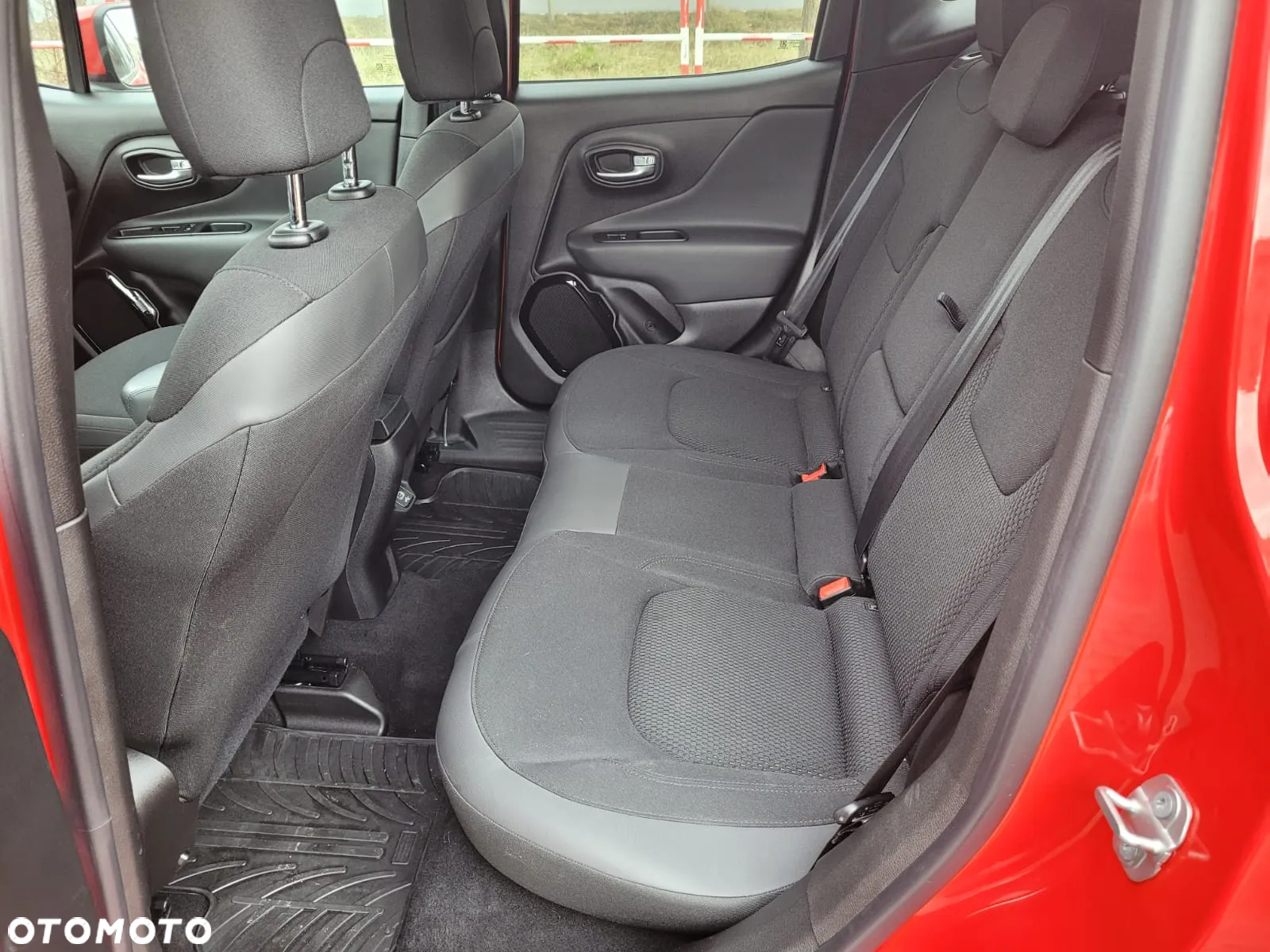 Jeep Renegade 1.6 MultiJet Limited Adventure Edition - 21