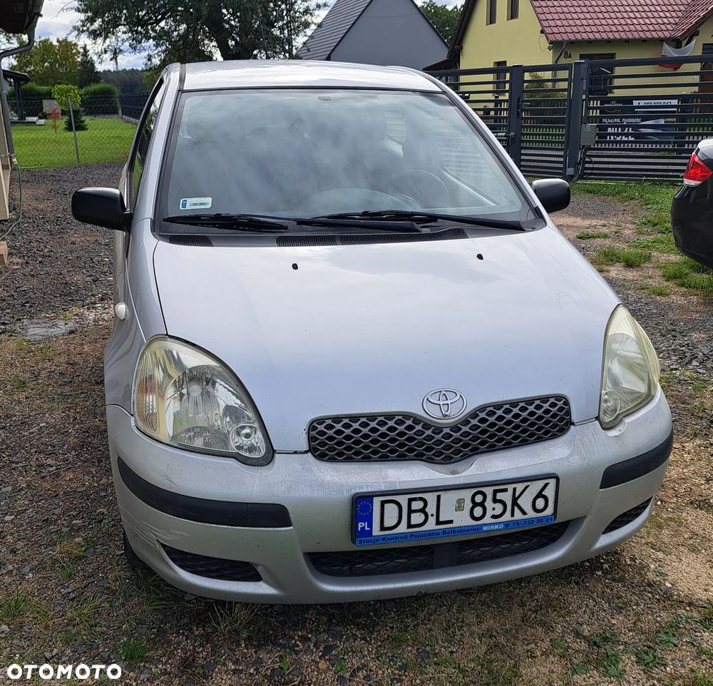Toyota Yaris 1.0 Base - 17