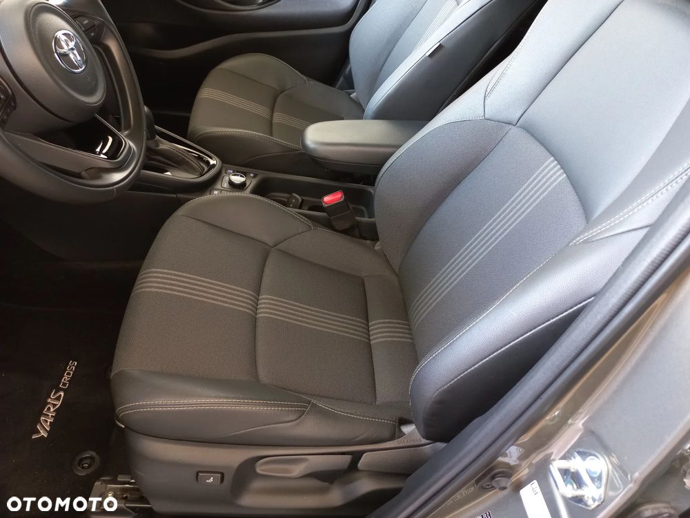 Toyota Yaris Cross Hybrid 1.5 Adventure 4x4 - 11