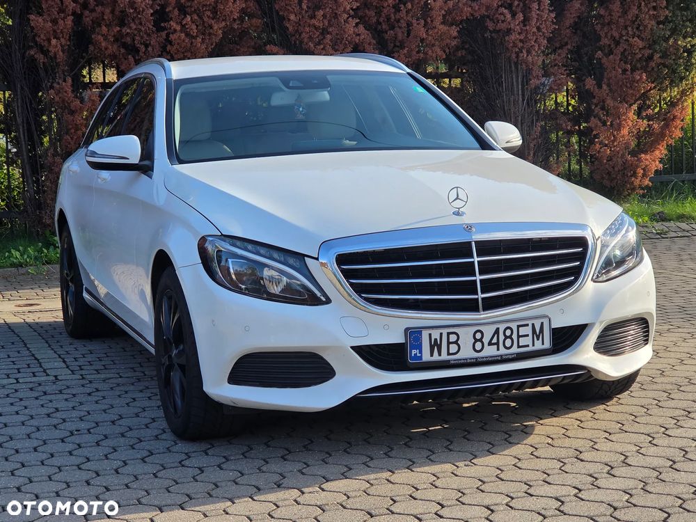 Mercedes-Benz Klasa C 200 7G-TRONIC Exclusive - 1