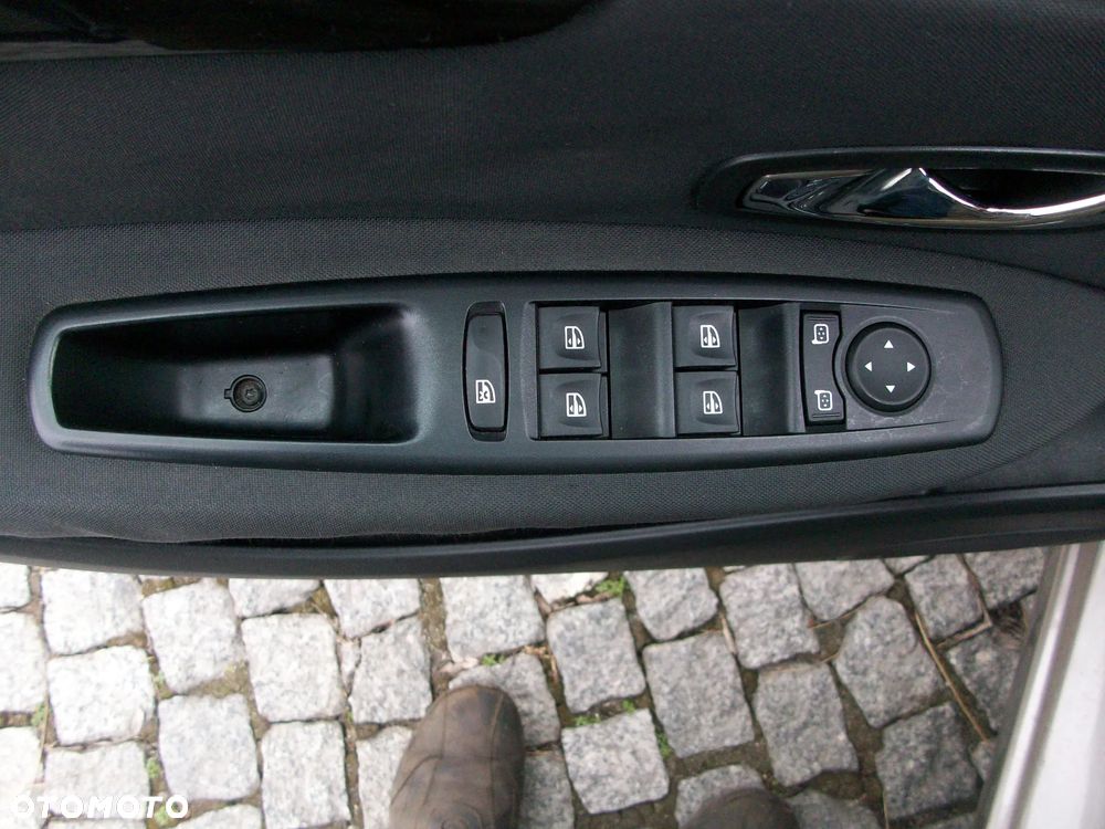 Renault Scenic ENERGY TCe 115 S&S Xmod Paris - 15