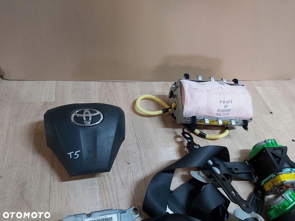 Toyota Auris I LIFT poduszka kierowcy air bag deska pasy 10r - 2