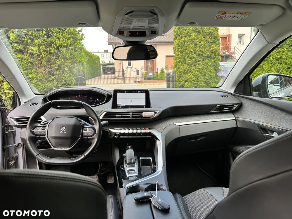 Peugeot 3008 - 18