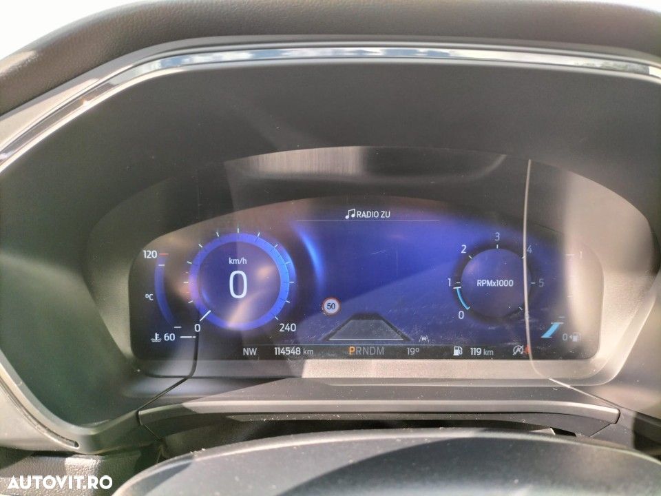 Ford Kuga - 13