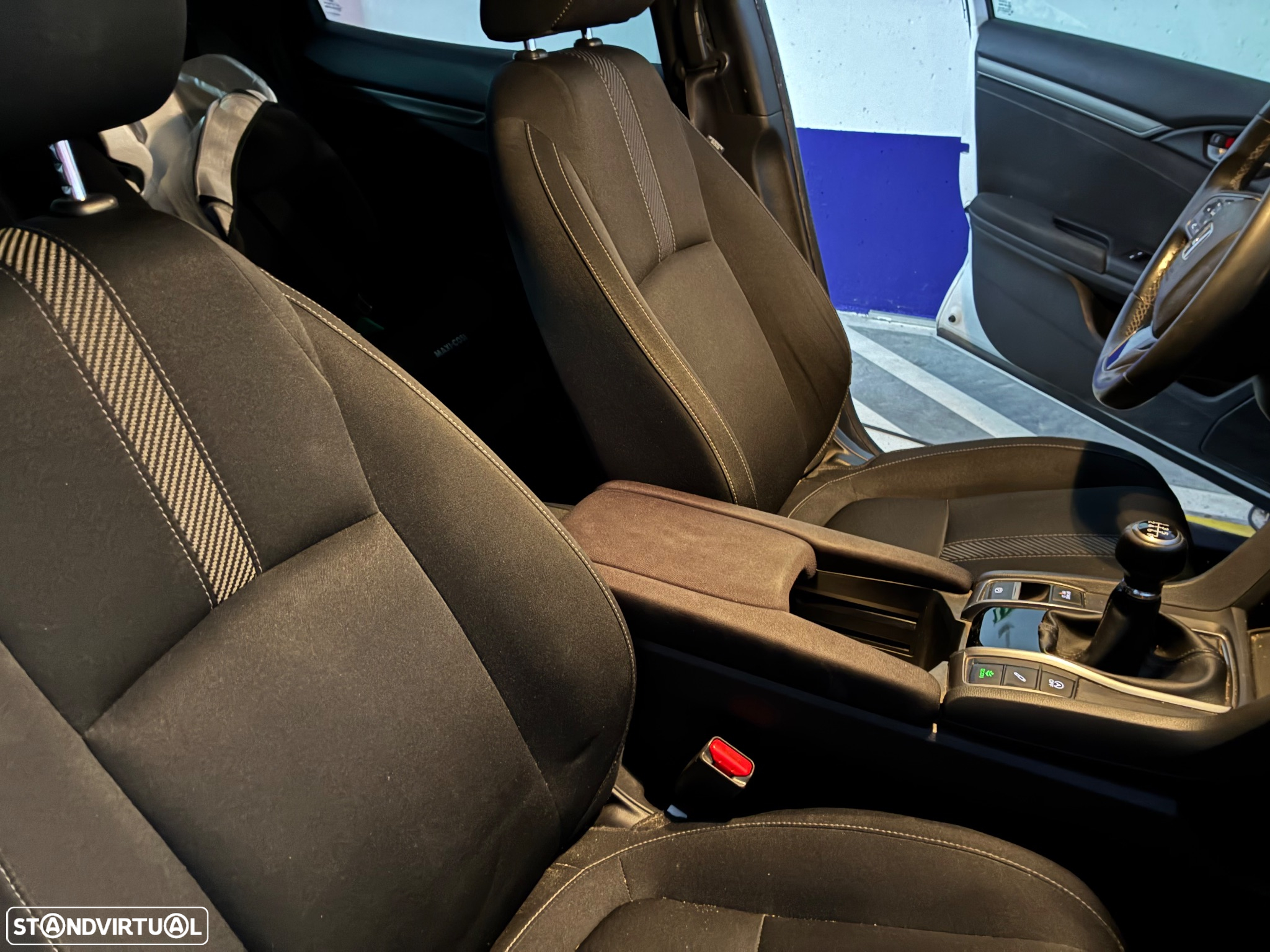 Honda Civic 1.0 i-VTEC Executive - 8