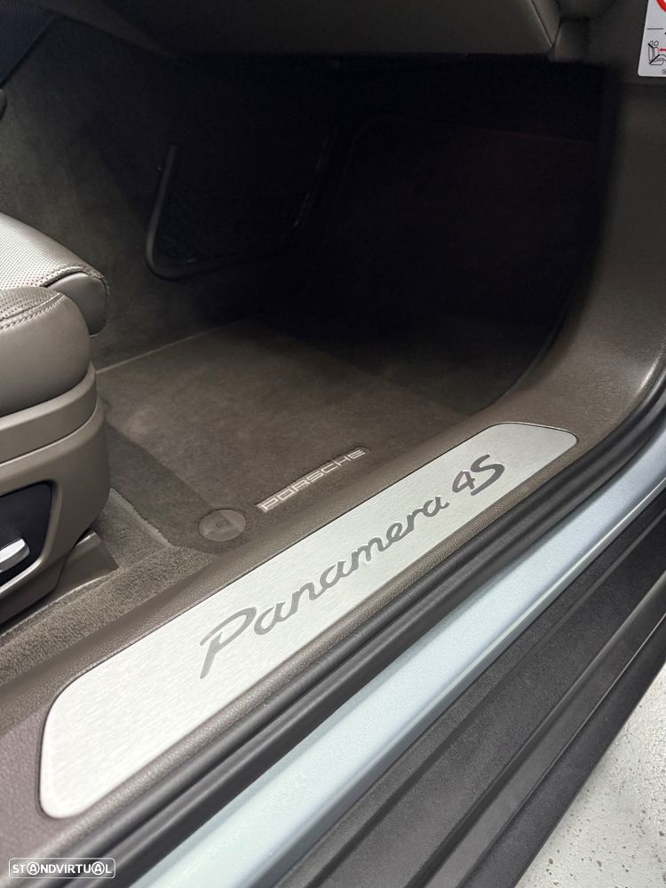 Porsche Panamera Sport Turismo 4S E-Hybrid - 20