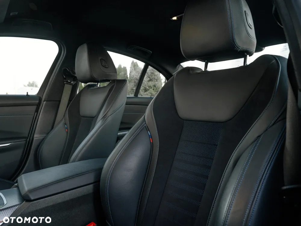 BMW Seria 3 318i M Sport - 9