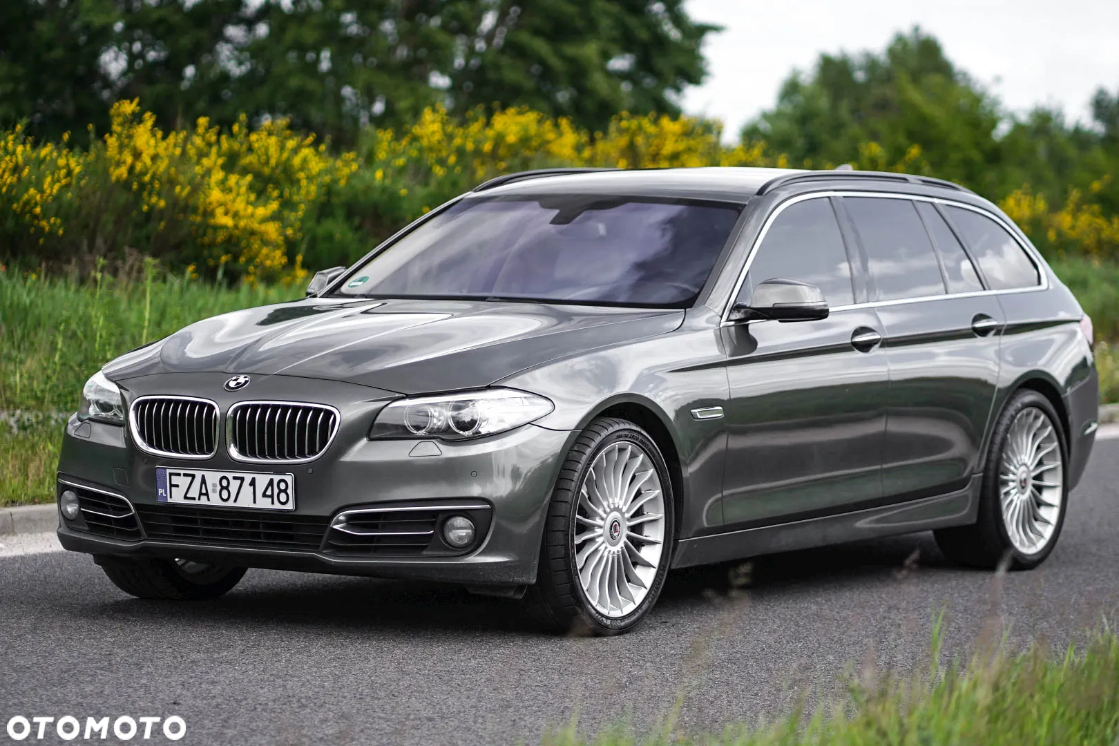 BMW Seria 5 535d Touring Luxury Line - 2
