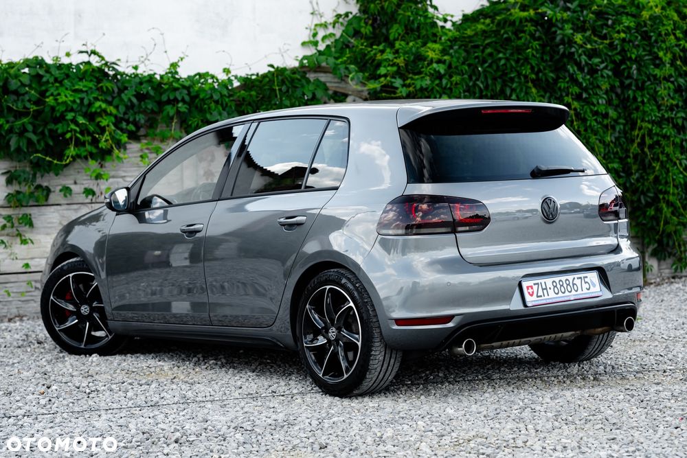 Volkswagen Golf 2.0 GTI DSG - 13