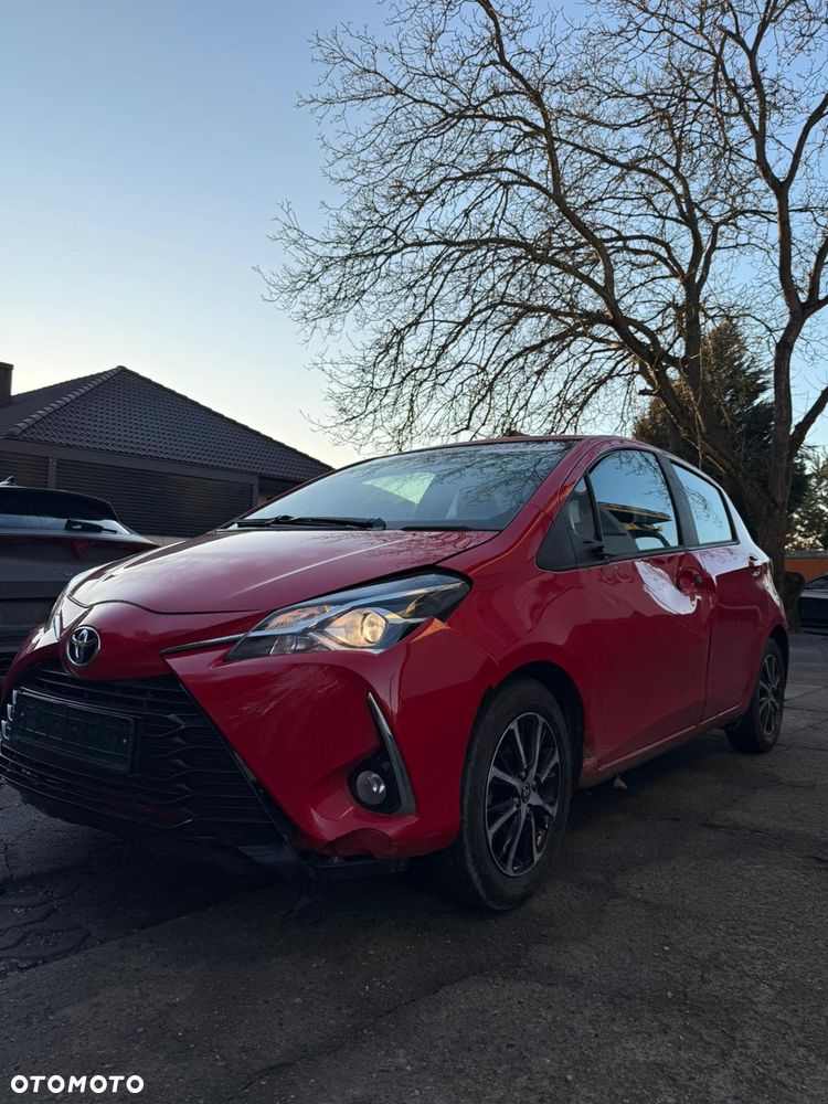 Toyota Yaris 1.5 Dynamic - 9