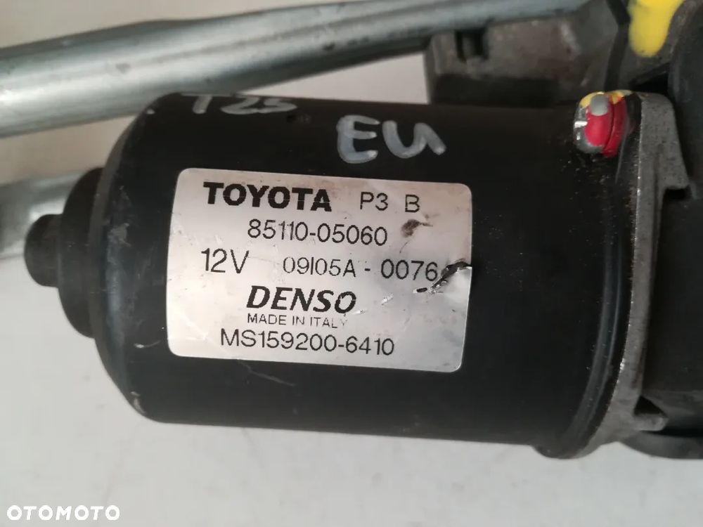 MECHANIZM, SILNICZEK WYCIERACZEK TOYOTA AVENSIS T25 85110-05060 - 2