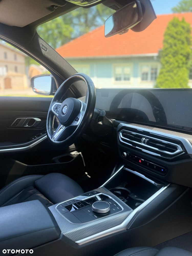 BMW Seria 3 320d xDrive mHEV M Sport - 10